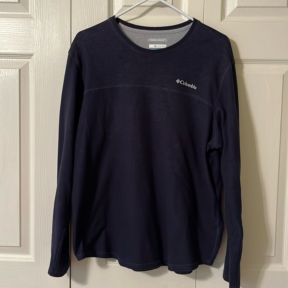 Columbia long sleeved navy men’s shirt
